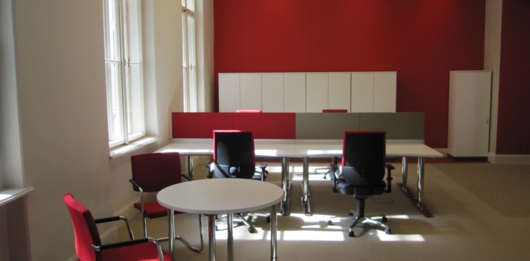 Honvéd Center Irodaház/ Wallis irodák - Anker szőnyegek és Bolon design vinilburkolat